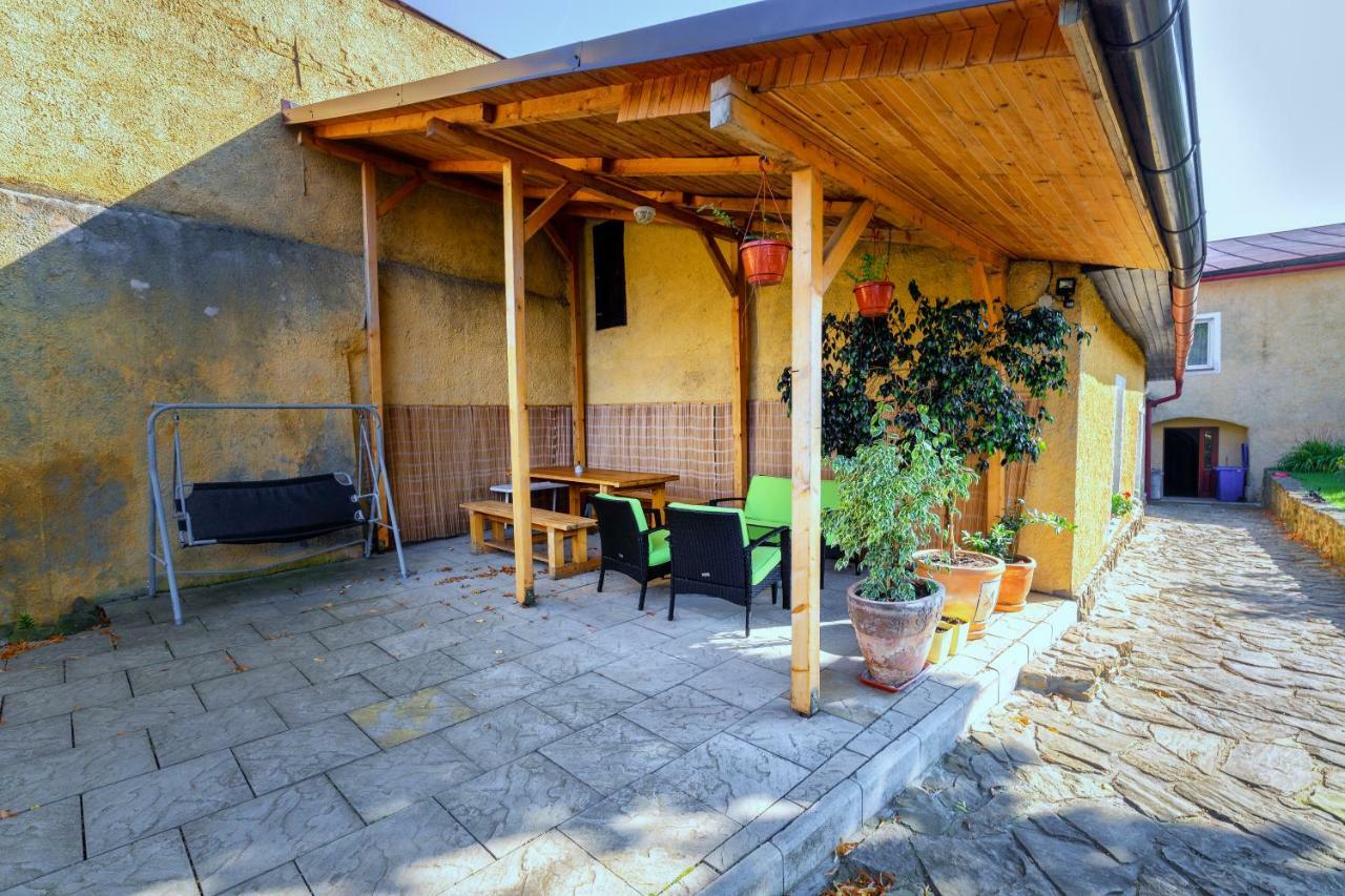 Apartment Anna Kezmarok Exterior photo